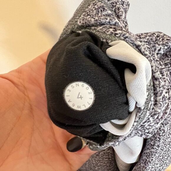 Lululemon Wunder Under Black & White Crop High-Rise Leggings - Picture 7 of 8